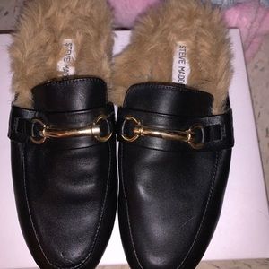 Steve Madden loafers with fur